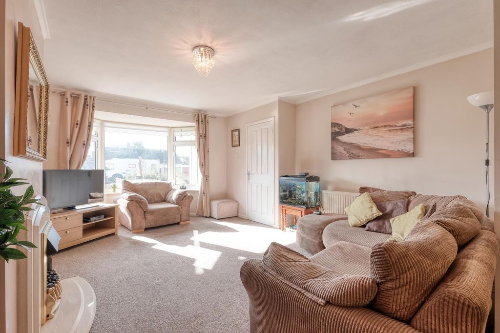 Property photo 3 of 19