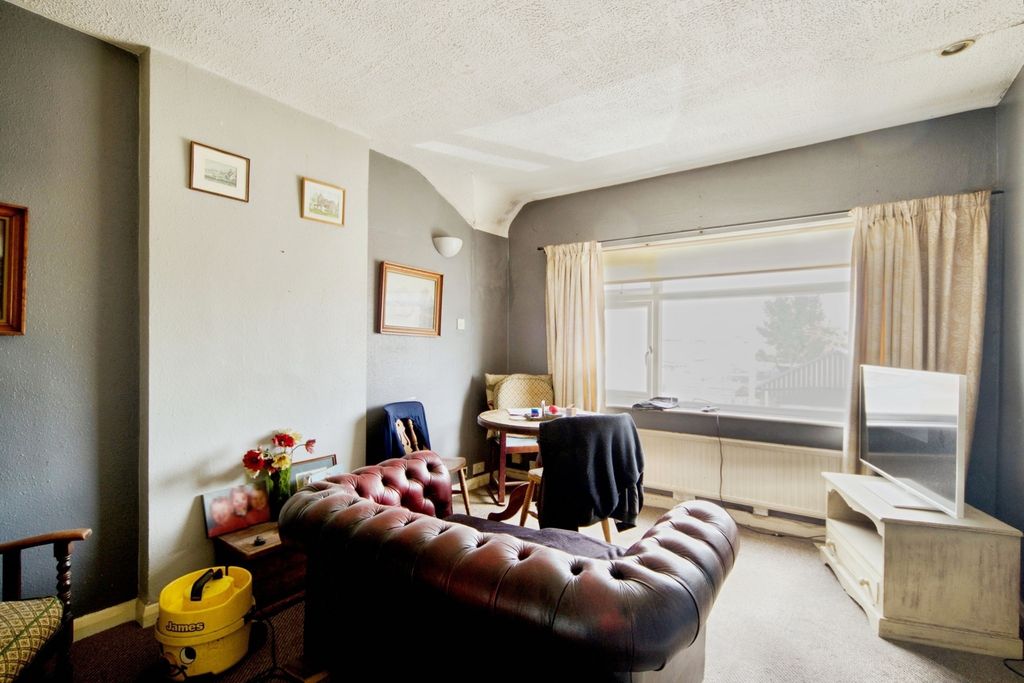 Property photo 2 of 14 Pbox-Img.Jpg
