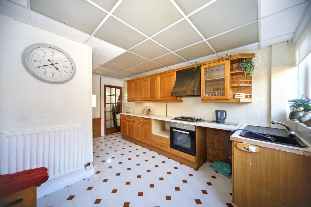 Property photo 3 of 21