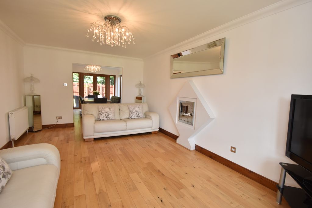 Property photo 3 of 48
