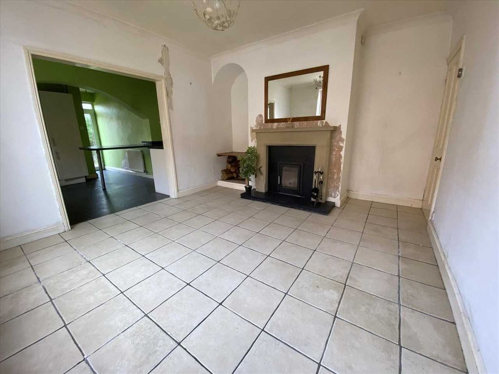 Property photo 3 of 11 Dining Room: