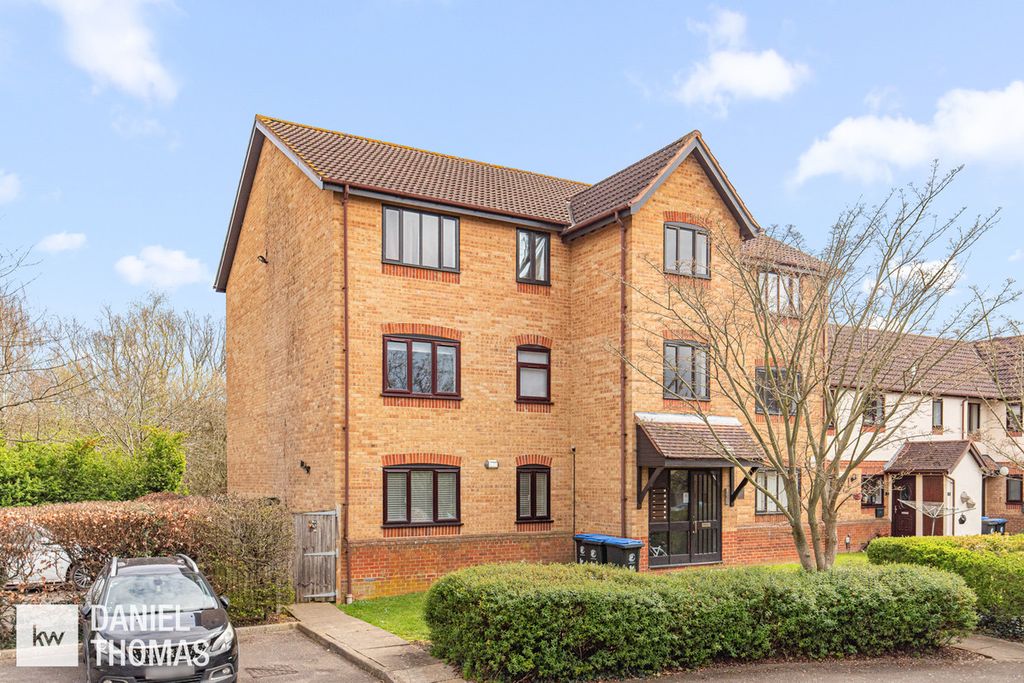 Property photo 1 of 26