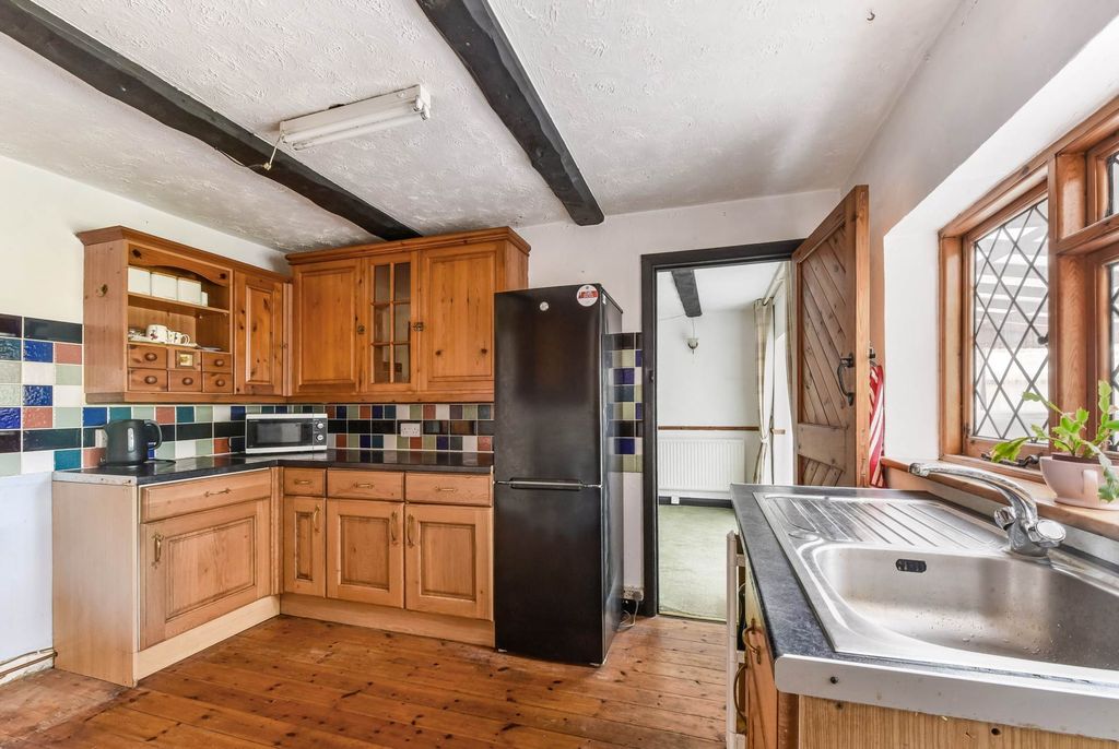 Property photo 3 of 16