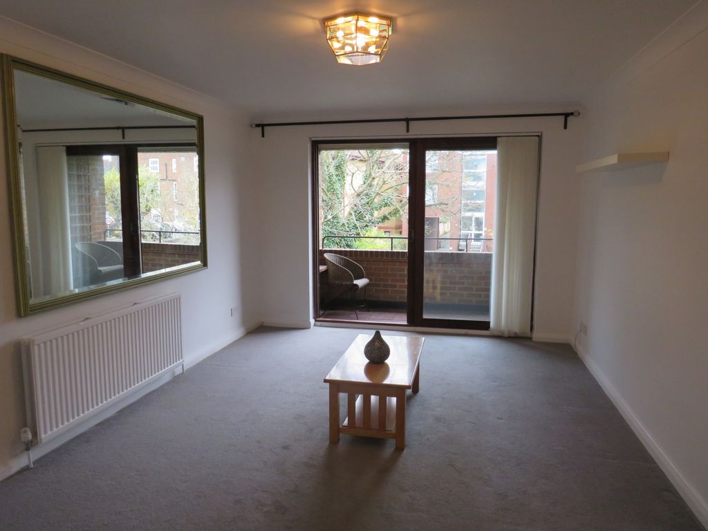 Property photo 1 of 6 Photo 6