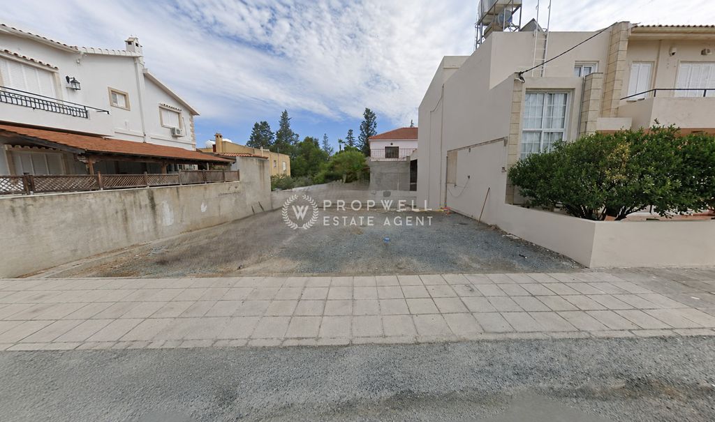 Property photo 1 of 2