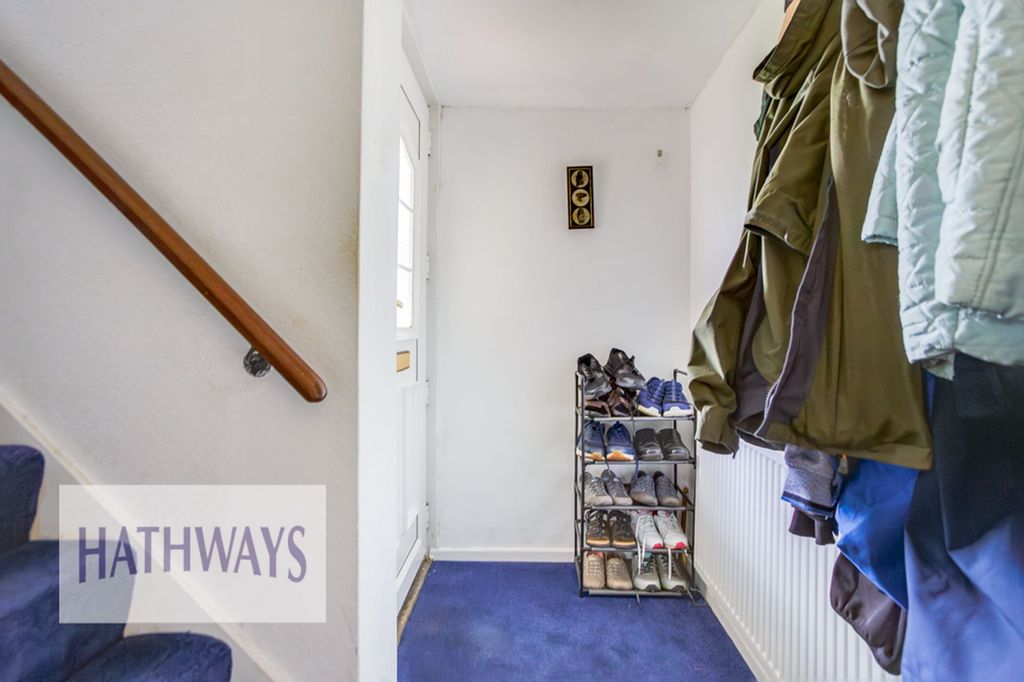 Property photo 3 of 32