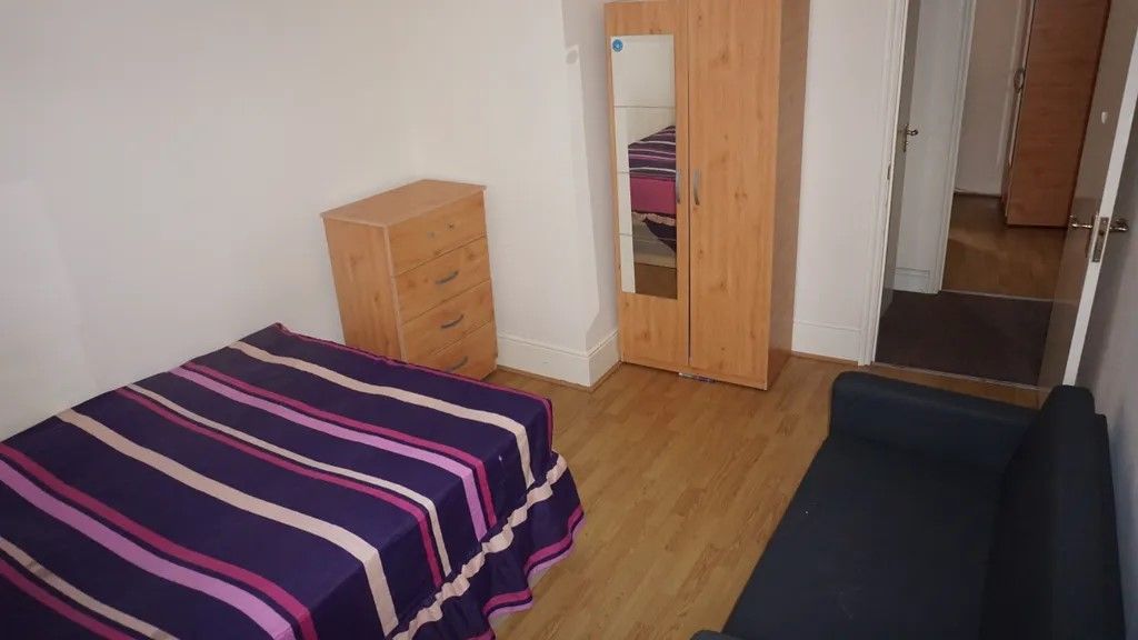 Property photo 2 of 6