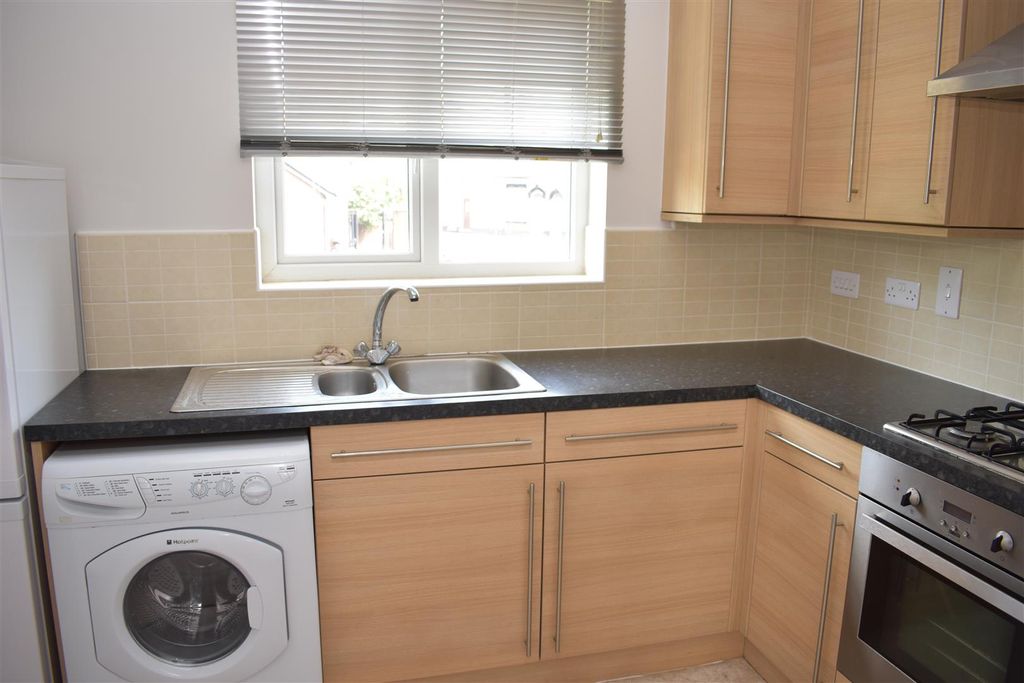 Property photo 3 of 15