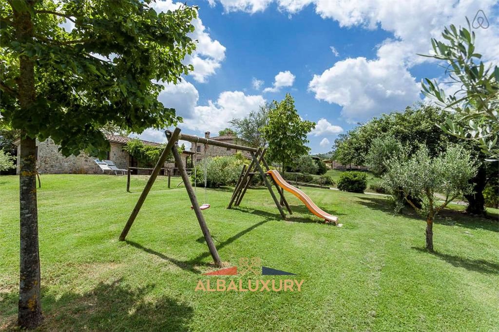 Property photo 3 of 43