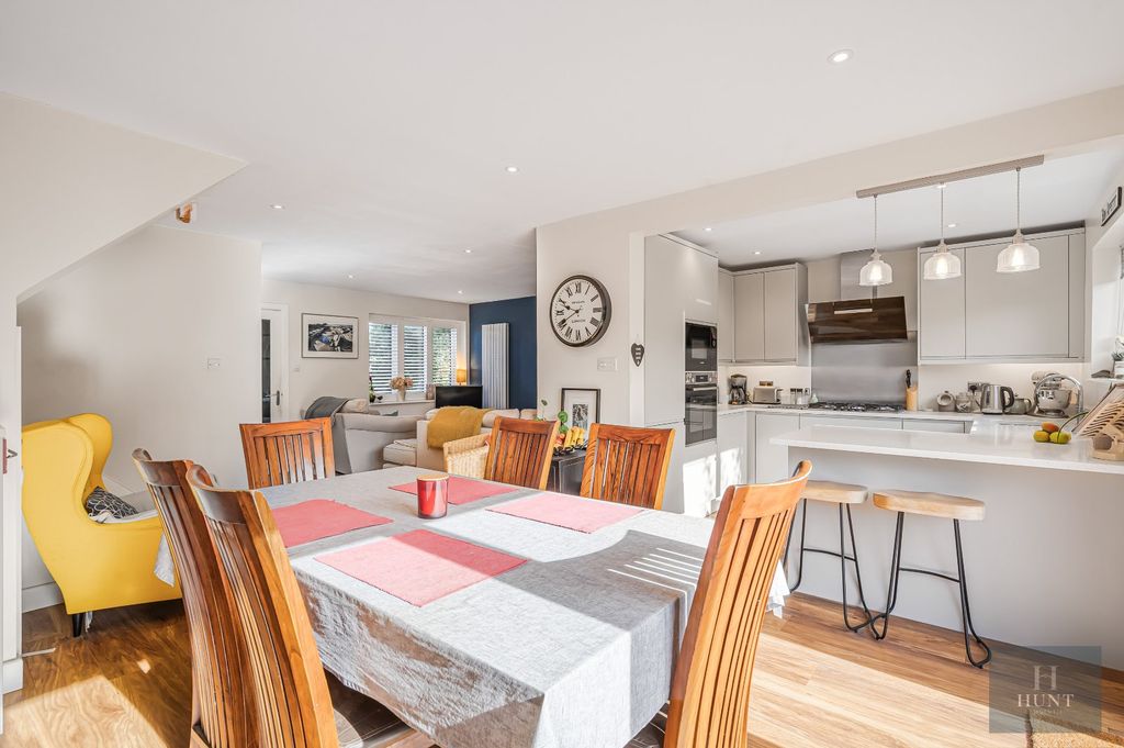 Property photo 2 of 32 Kitchen/Dining