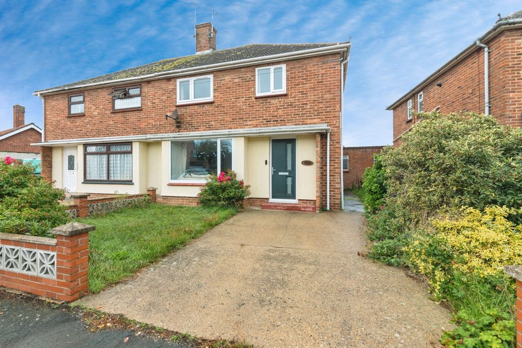 Property photo 1 of 17 Front