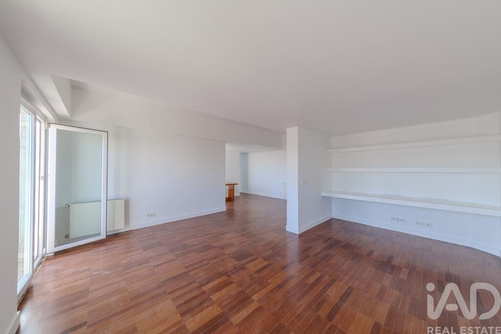 Property photo 2 of 30