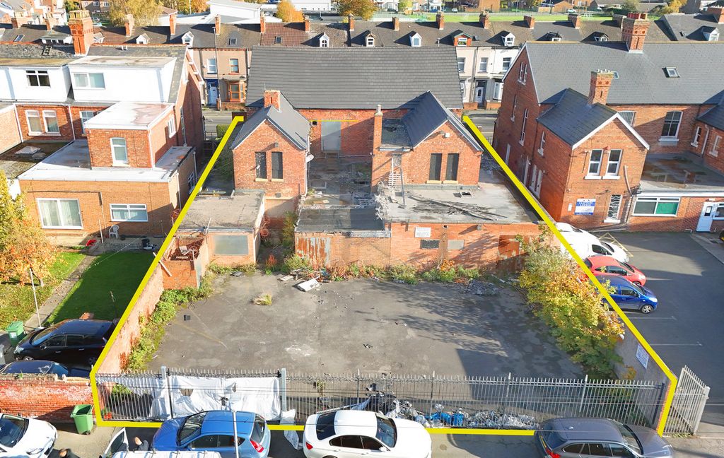 Property photo 3 of 14