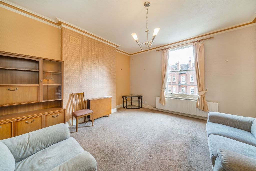 Property photo 2 of 4