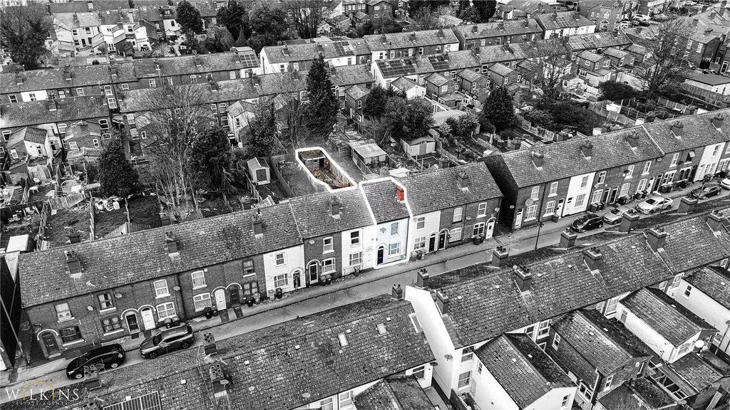 Property photo 2 of 15 Picture No. 05