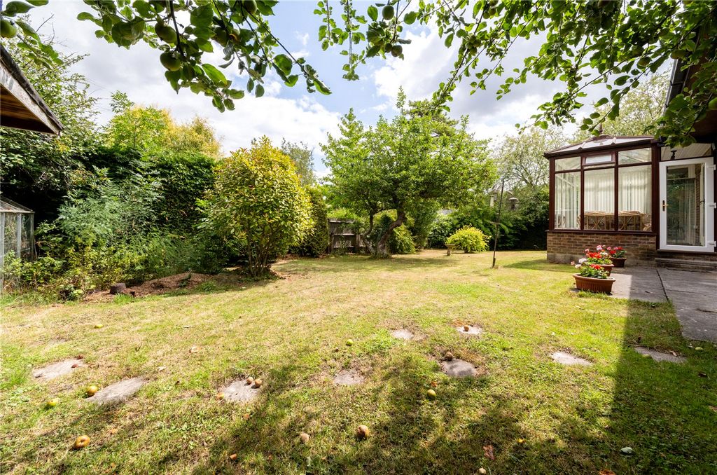 Property photo 2 of 26 Picture No. 20