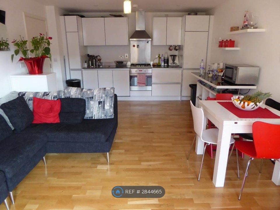 Property photo 2 of 8