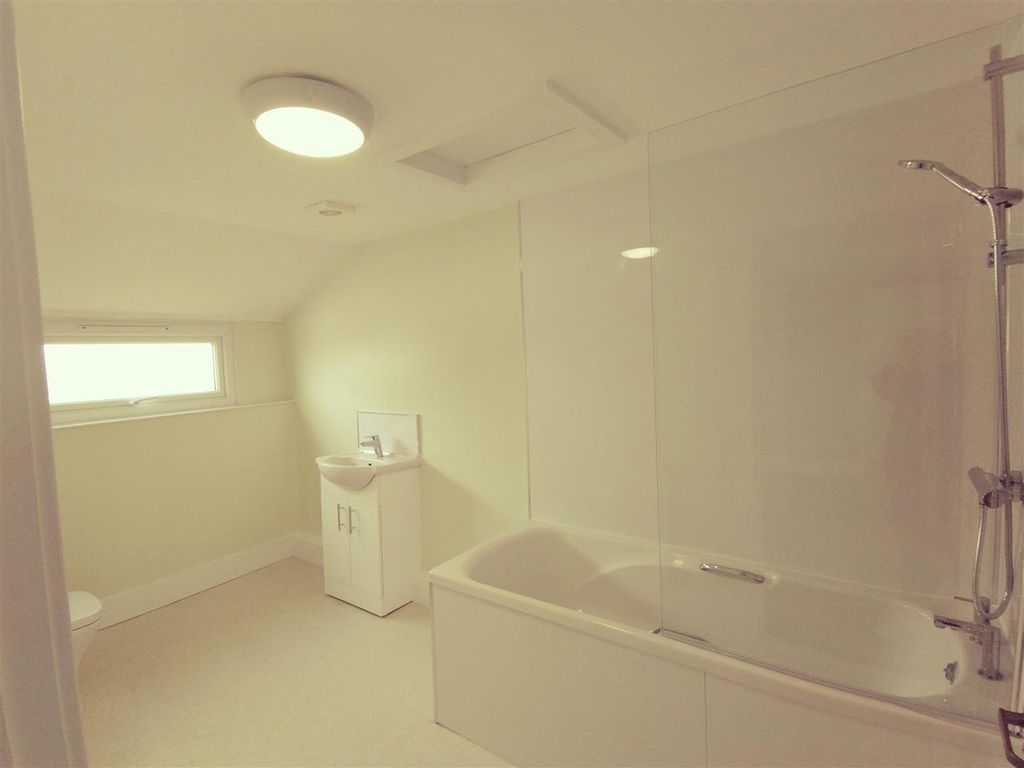 Property photo 2 of 17 Img_20251023_123954.Jpg