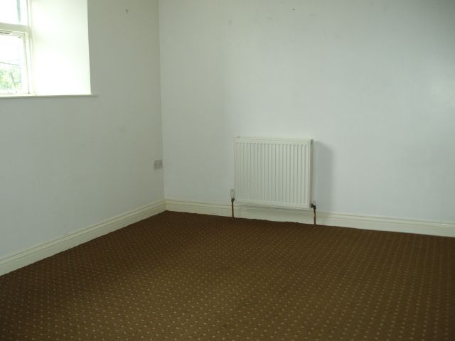 Property photo 3 of 7 Entrance Porch