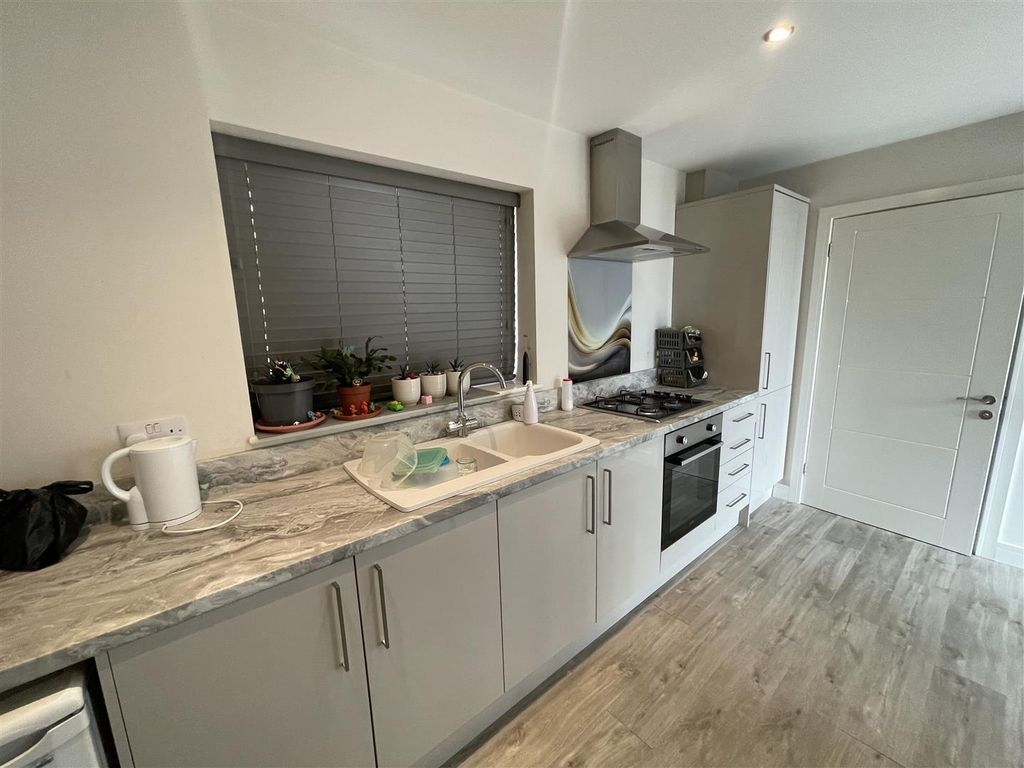 Property photo 1 of 10 45 B 3.Jpg