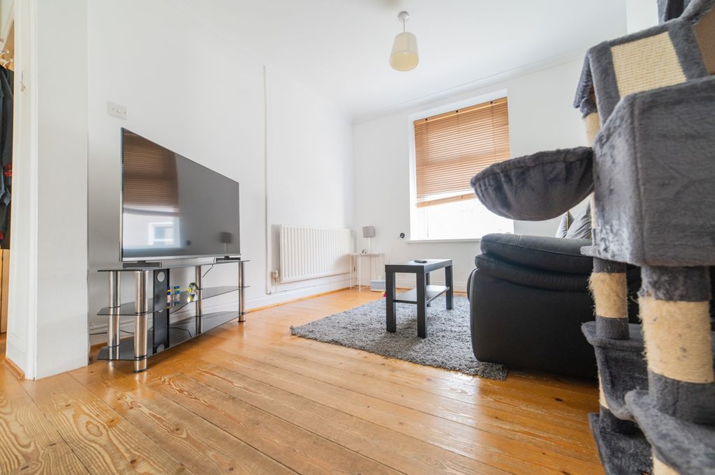 Property photo 3 of 15 Call 02920 454555 To Secure Your Viewing_7