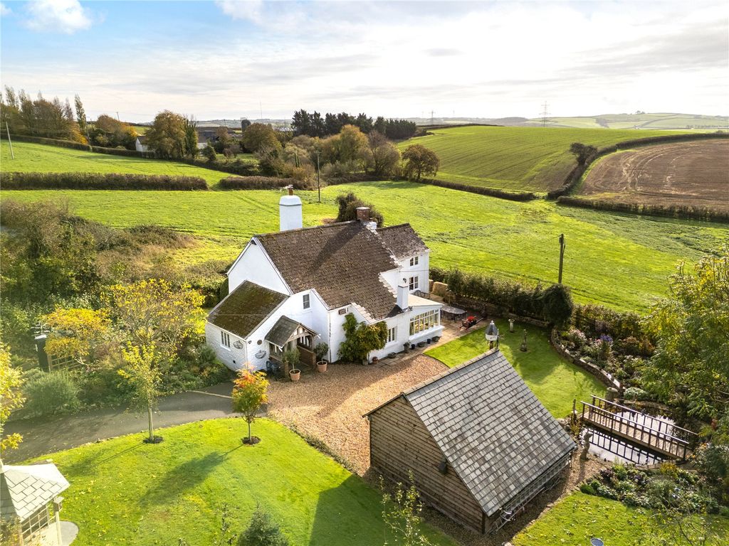 Property photo 2 of 38 Picture No. 26