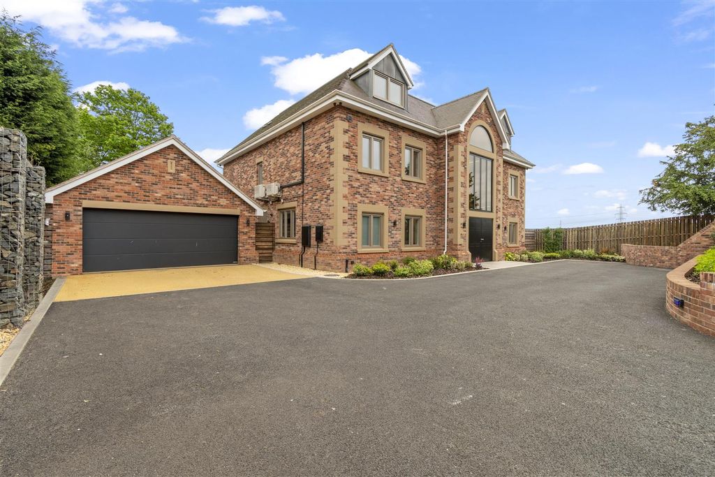 Property photo 2 of 28 Wil_4986-Hdr 2.Jpg