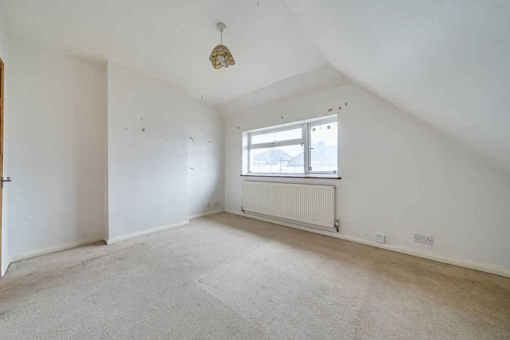 Property photo 3 of 22 Bedroom