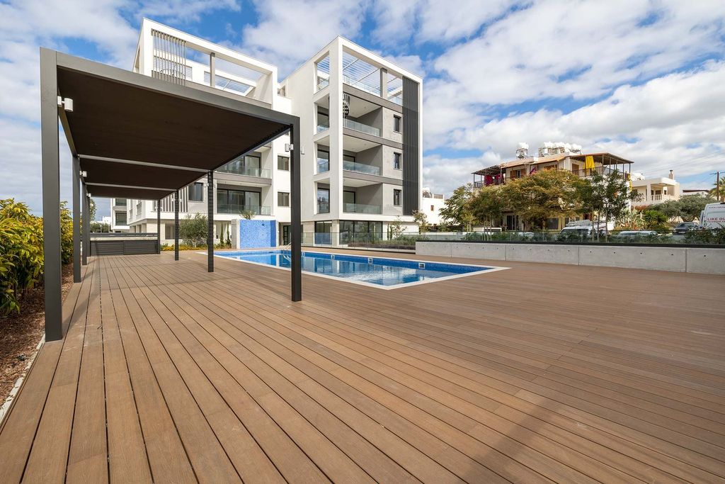 Property photo 1 of 30