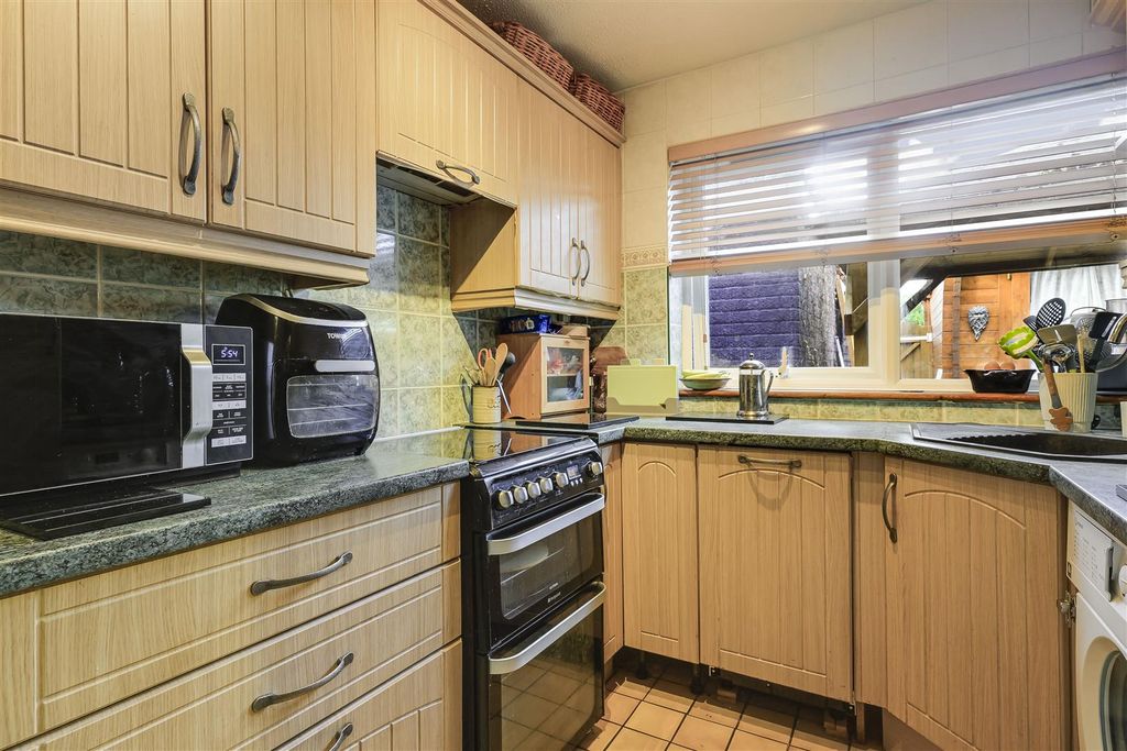 Property photo 3 of 23 Img (18).Jpg