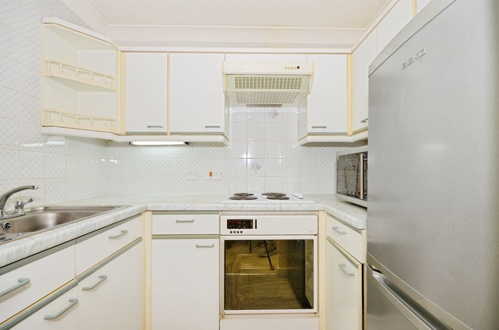 Property photo 3 of 17