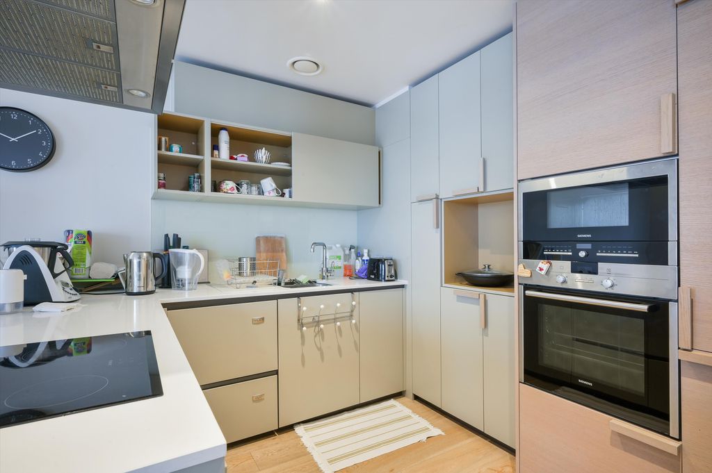 Property photo 2 of 12 Image