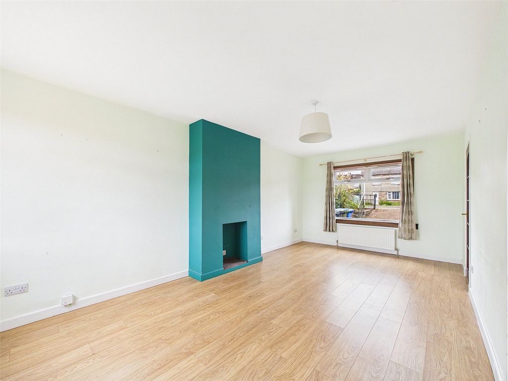 Property photo 3 of 22 Picture No. 30