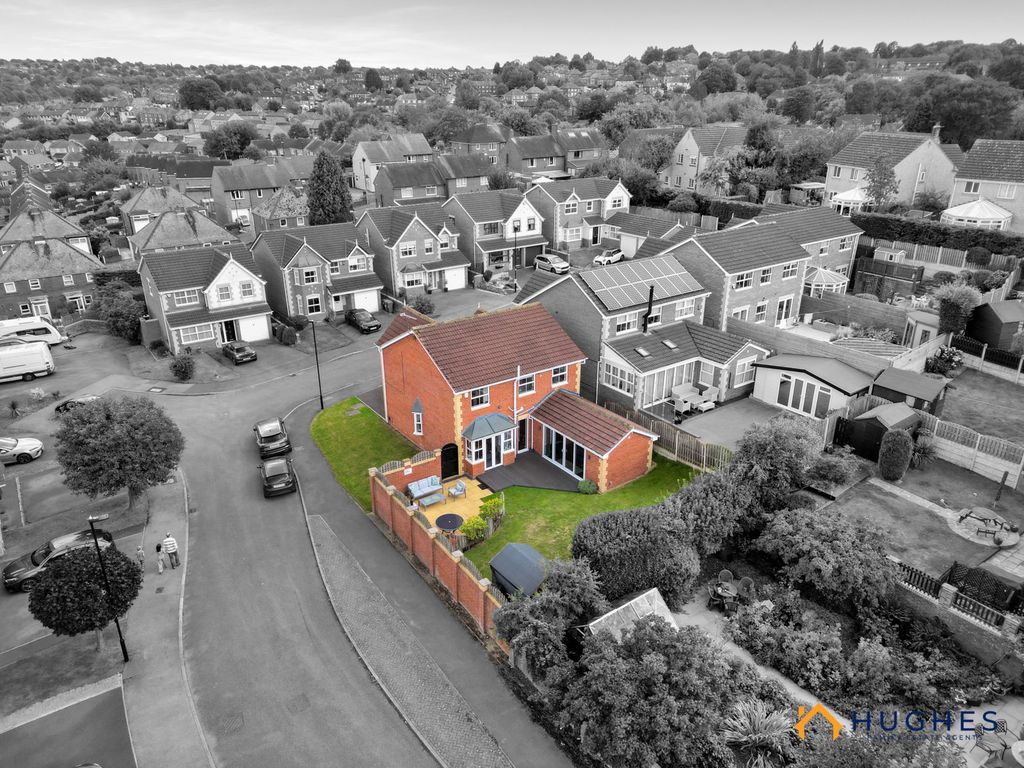 Property photo 3 of 44