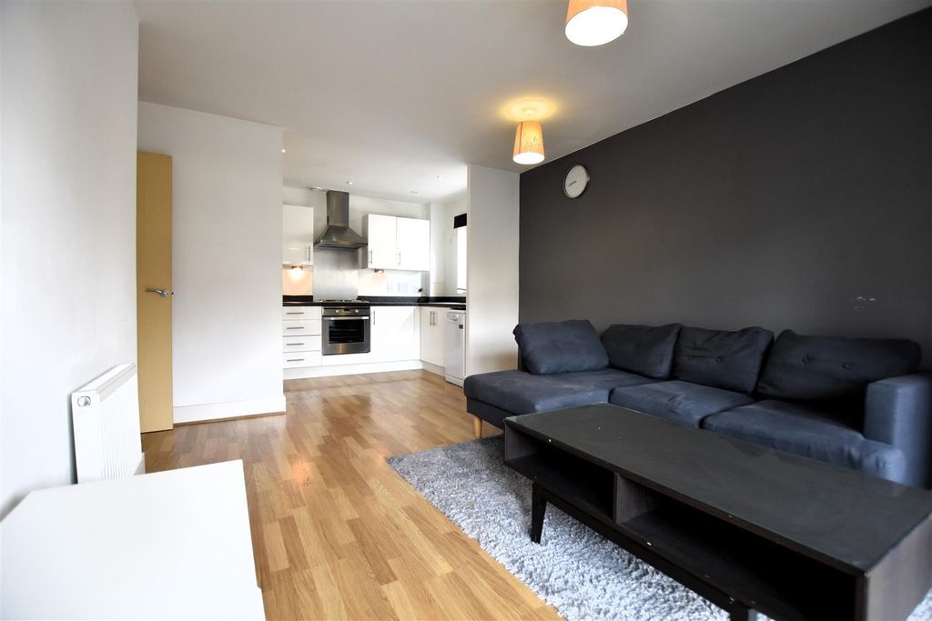 Property photo 2 of 13