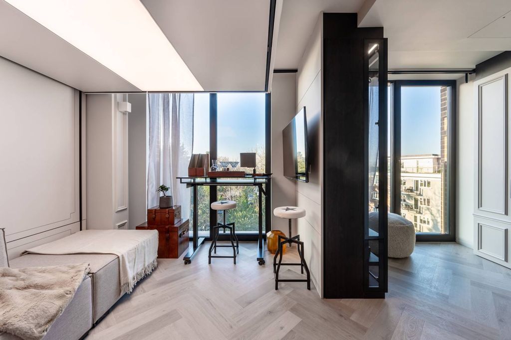 Property photo 3 of 38