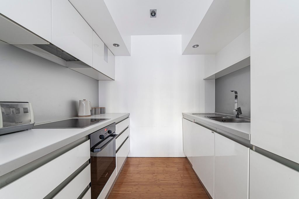 Property photo 2 of 32 Kitchen