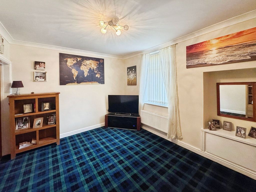 Property photo 3 of 22