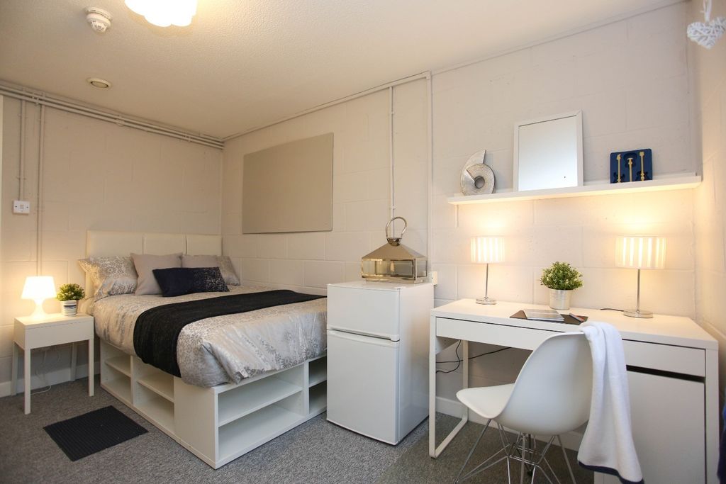 Property photo 1 of 11 5076230