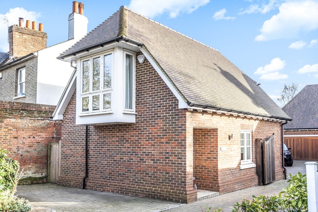 Property photo 1 of 7 419738 (1)c