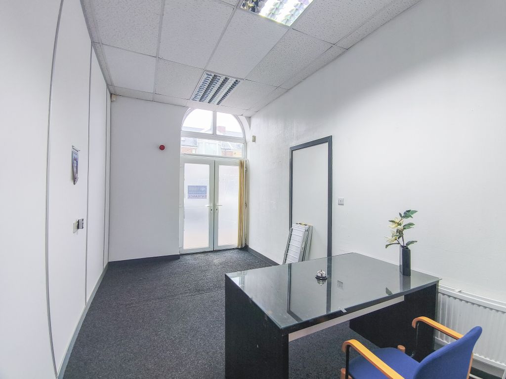 Property photo 2 of 21