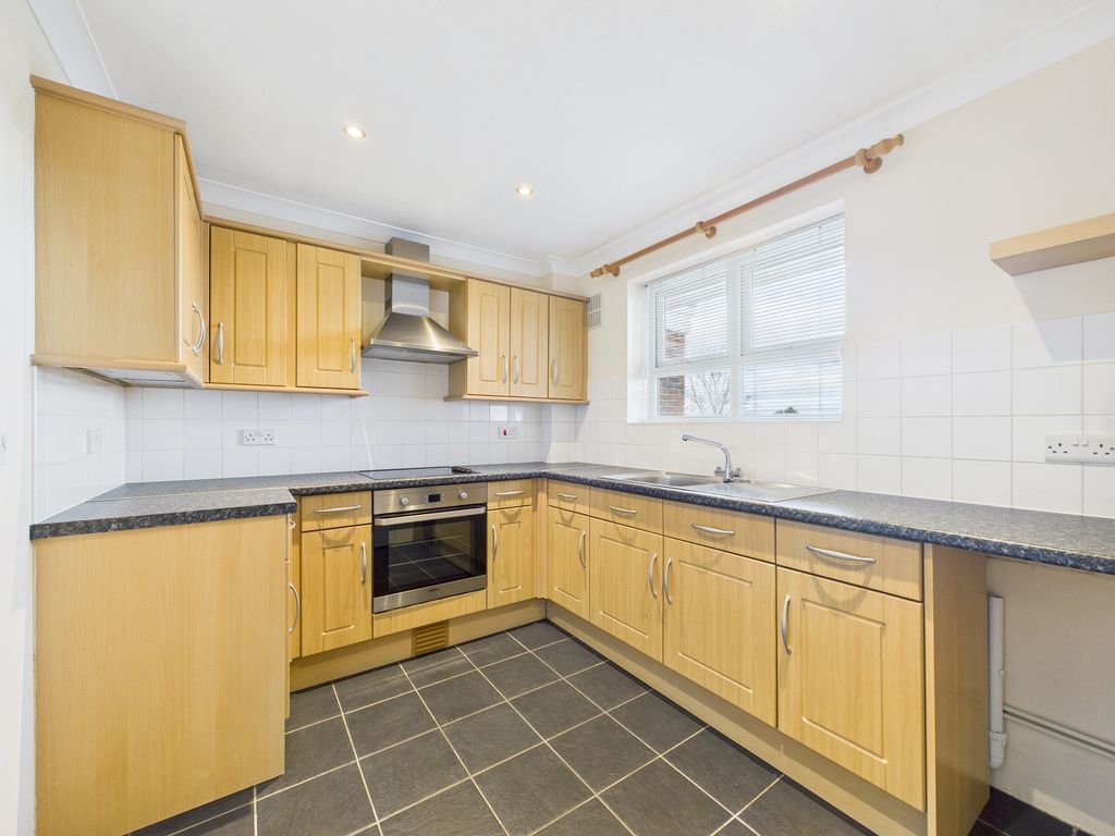 Property photo 1 of 5 Kitchen