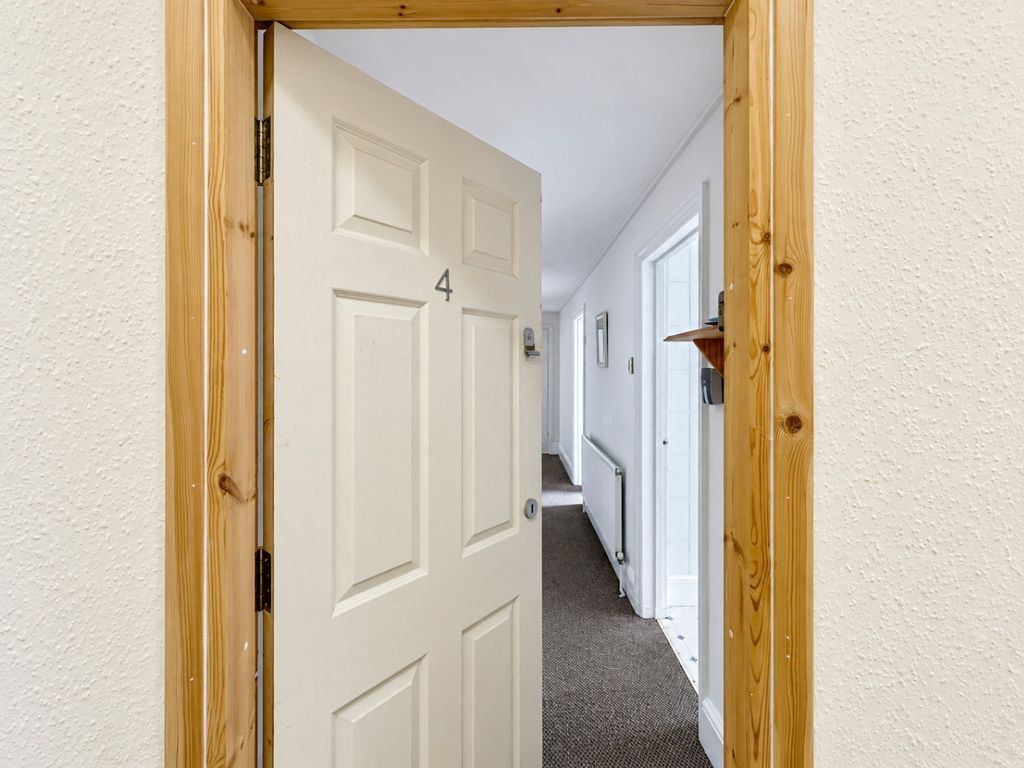 Property photo 3 of 14 5168984