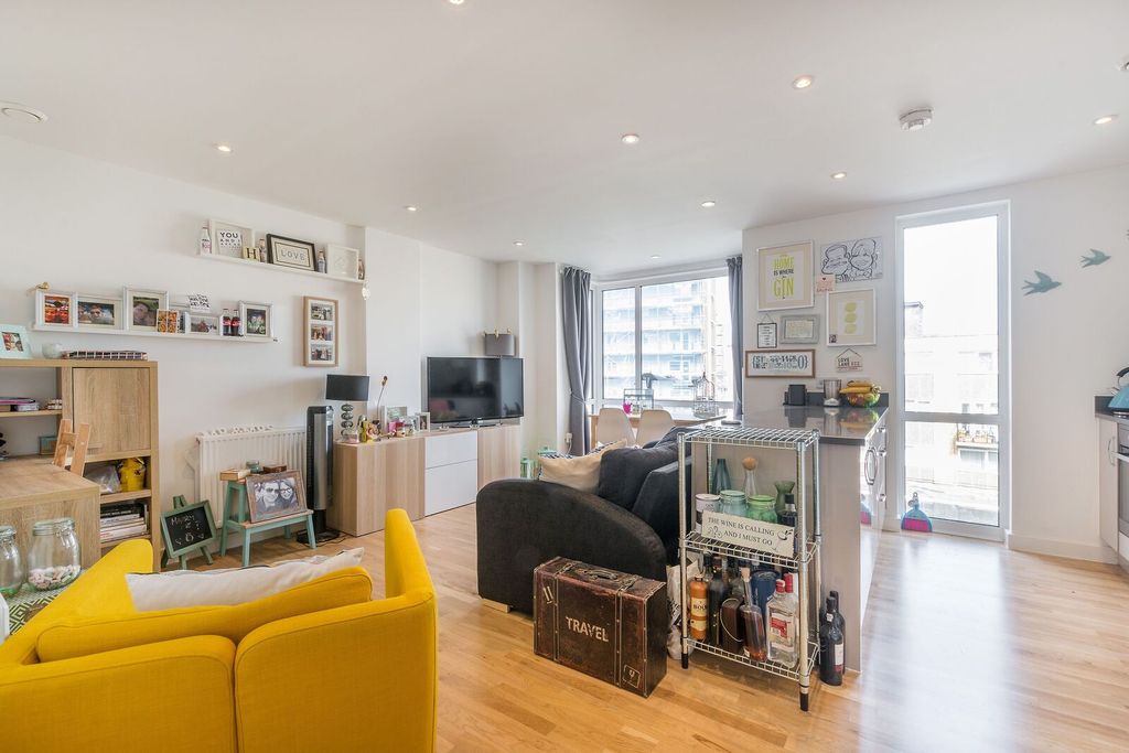 Property photo 1 of 7