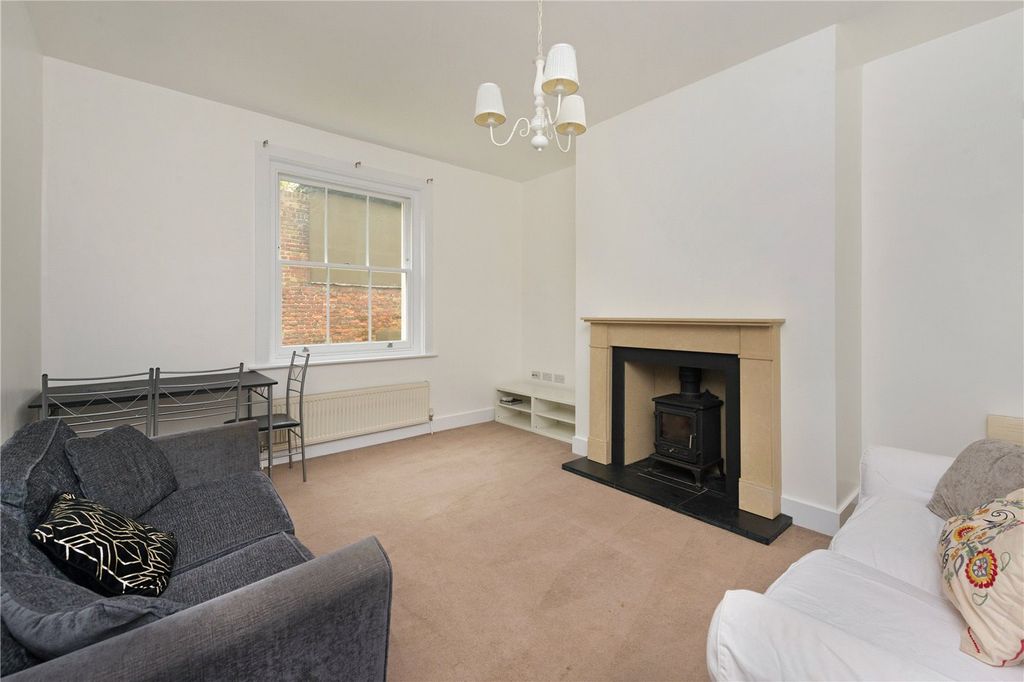 Property photo 3 of 9 Picture No. 22