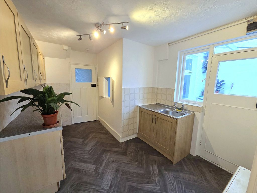 Property photo 2 of 11 Picture No. 08