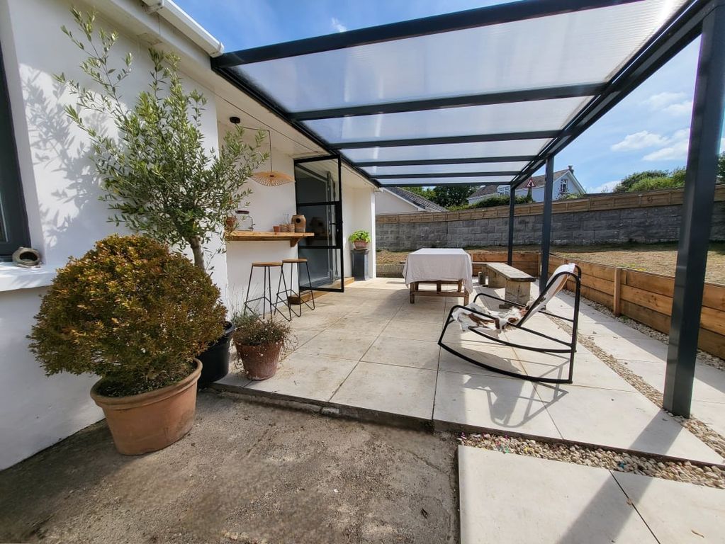 Property photo 2 of 23