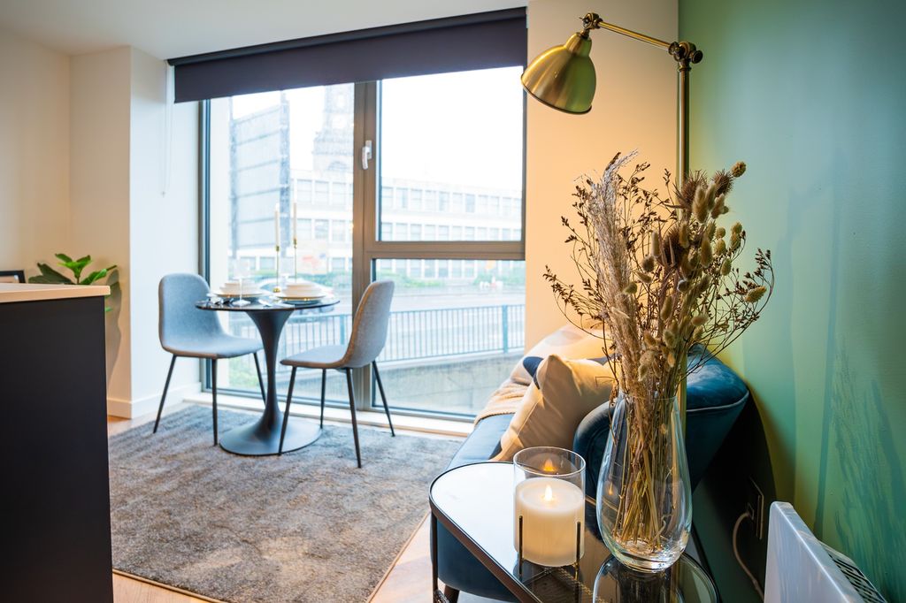 Property photo 1 of 10 A Beautifully Designed Large Modern Living Room Wi...