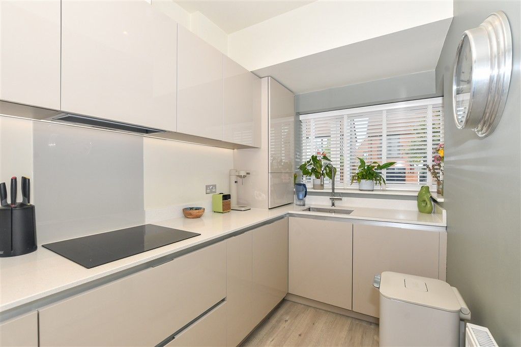 Property photo 2 of 16 Kitchen