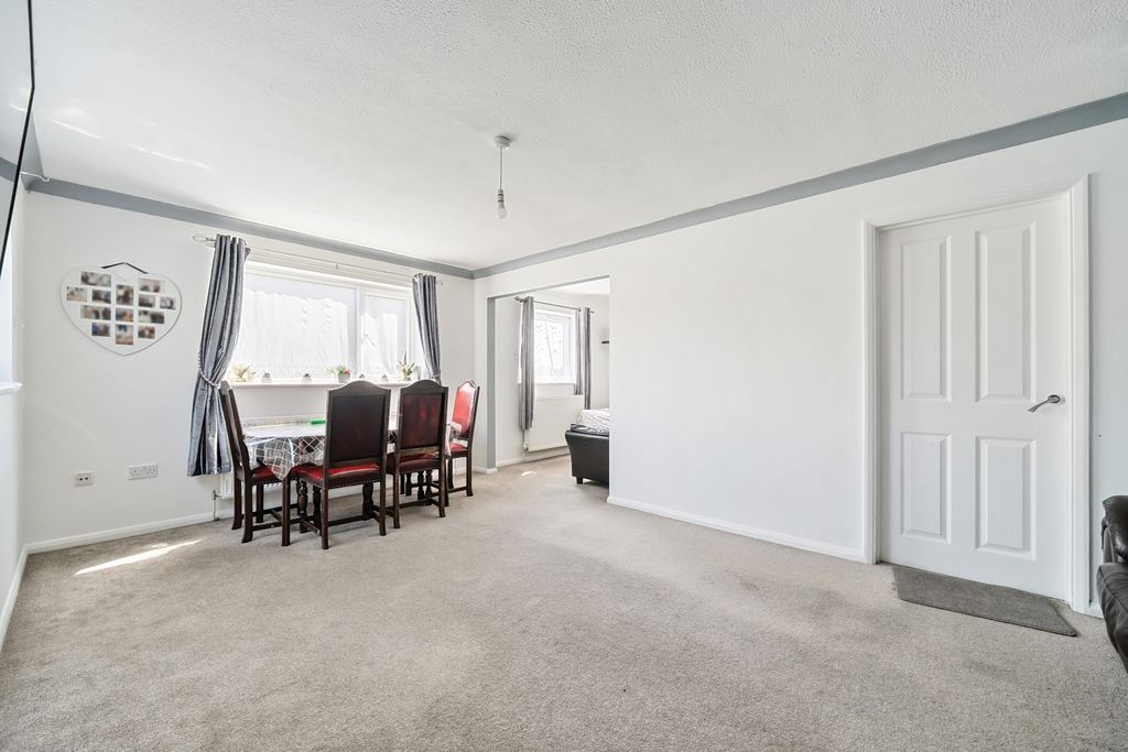 Property photo 2 of 13 1303165-4-683Dbe6E9050c